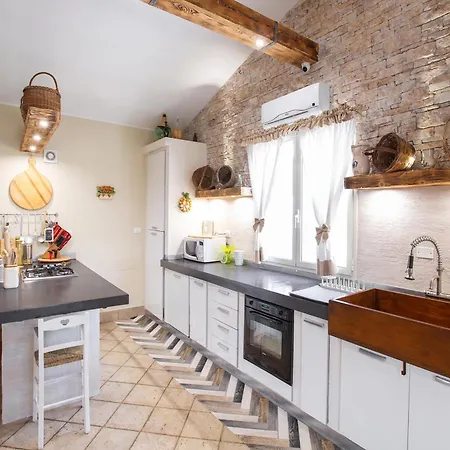 Holiday home Tra Mari E Monti By Barbarhouse